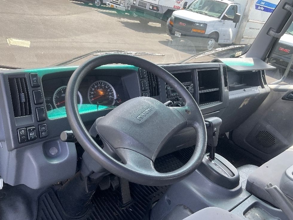 Flatbed Truck-Light and Medium Duty Trucks-Isuzu-2020-NQR-La Mirada-CA-57,233\n\t\tmiles-$ 45,500 - Image 15