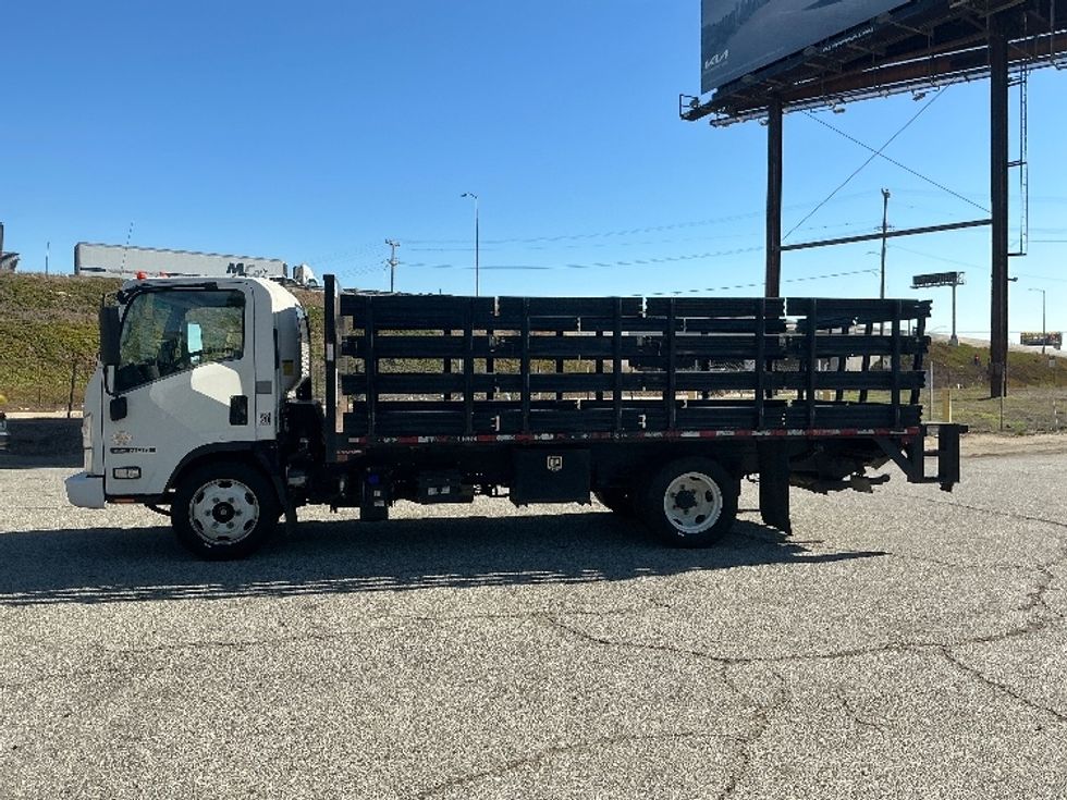 Flatbed Truck-Light and Medium Duty Trucks-Isuzu-2020-NQR-Torrance-CA-164,884\n\t\tmiles-$ 36,250 - Image 4