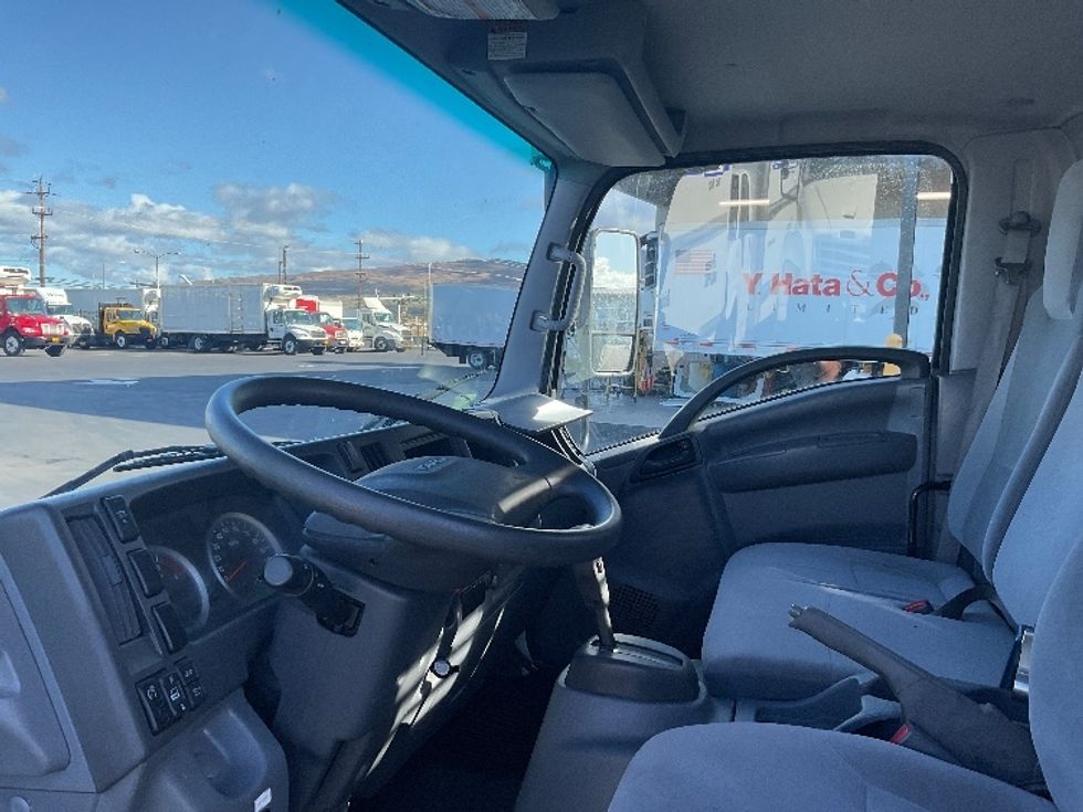 Flatbed Truck-Light and Medium Duty Trucks-Isuzu-2020-NQR-Torrance-CA-25,511\n\t\tmiles-$ 55,500 - Image 15