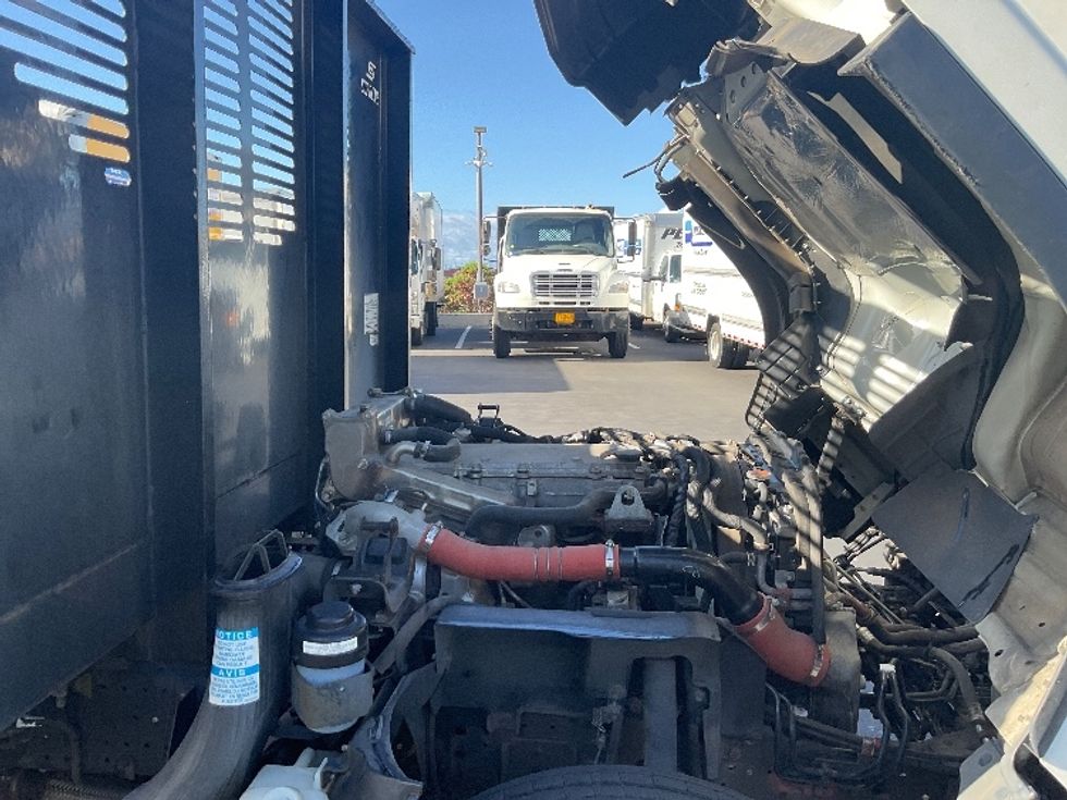 Flatbed Truck-Light and Medium Duty Trucks-Isuzu-2020-NQR-Torrance-CA-25,511\n\t\tmiles-$ 55,500 - Image 21