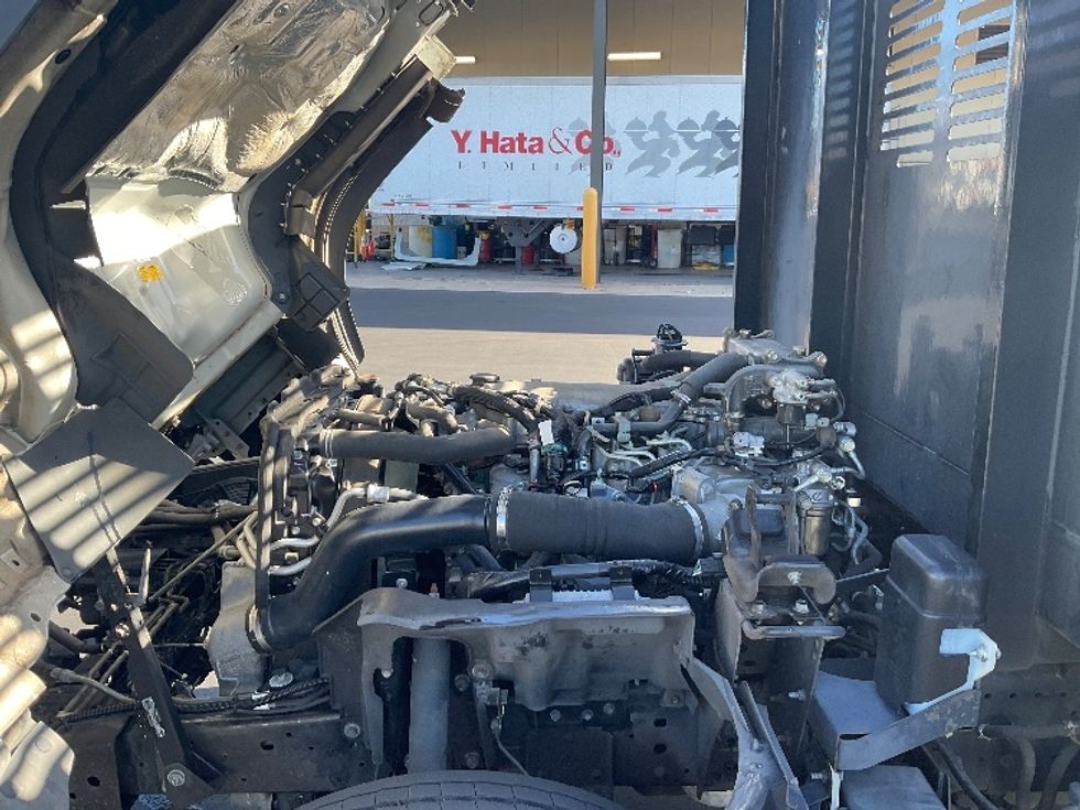 Flatbed Truck-Light and Medium Duty Trucks-Isuzu-2020-NQR-Torrance-CA-25,511\n\t\tmiles-$ 55,500 - Image 22