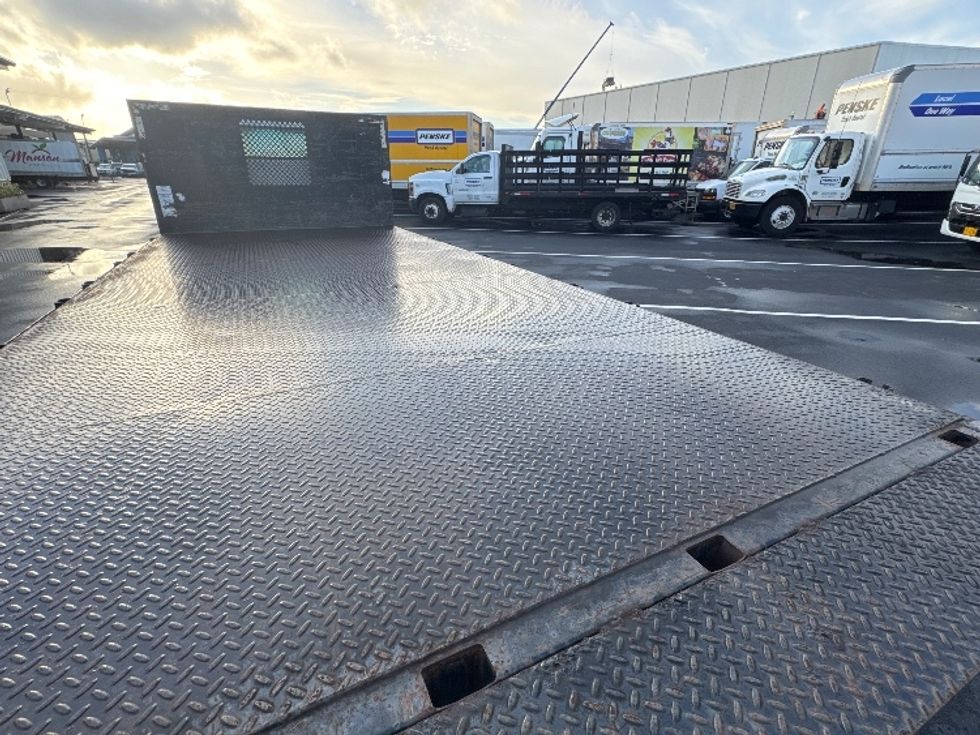 Flatbed Truck-Light and Medium Duty Trucks-Isuzu-2020-NQR-Torrance-CA-50,455\n\t\tmiles-$ 52,750 - Image 12