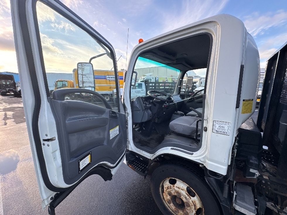 Flatbed Truck-Light and Medium Duty Trucks-Isuzu-2020-NQR-Torrance-CA-50,455\n\t\tmiles-$ 52,750 - Image 16