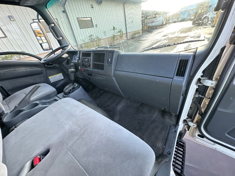 Flatbed Truck-Light and Medium Duty Trucks-Isuzu-2020-NQR-Torrance-CA-50,455\n\t\tmiles-$ 52,750 - Image 21