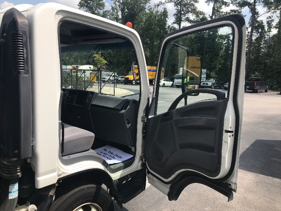 Flatbed Truck-Light and Medium Duty Trucks-Isuzu-2020-NRR-Ladson-SC-154,886\n\t\tmiles-$ 38,250 - Image 16