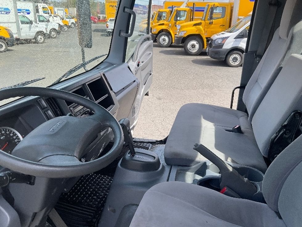 Flatbed Truck-Light and Medium Duty Trucks-Isuzu-2020-NRR-Tacoma-WA-93,919\n\t\tmiles-$ 50,750 - Image 22