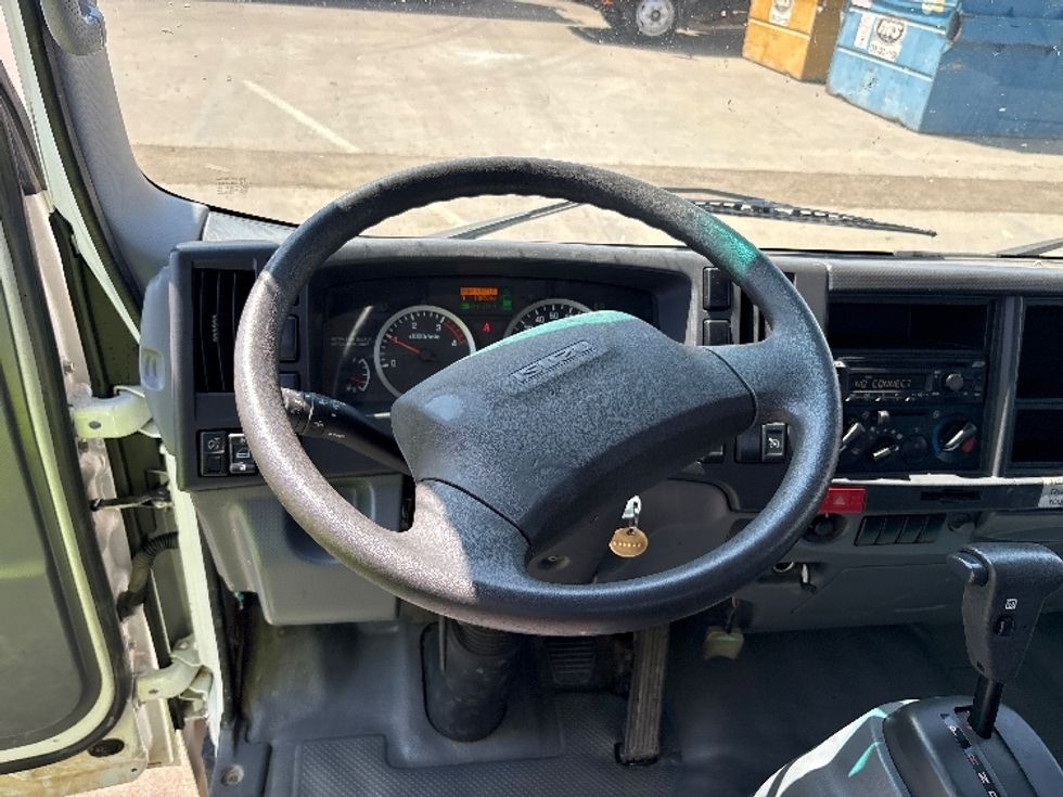 Flatbed Truck-Light and Medium Duty Trucks-Isuzu-2021-NPR-Fresno-CA-72,907\n\t\tmiles-$ 46,750 - Image 16