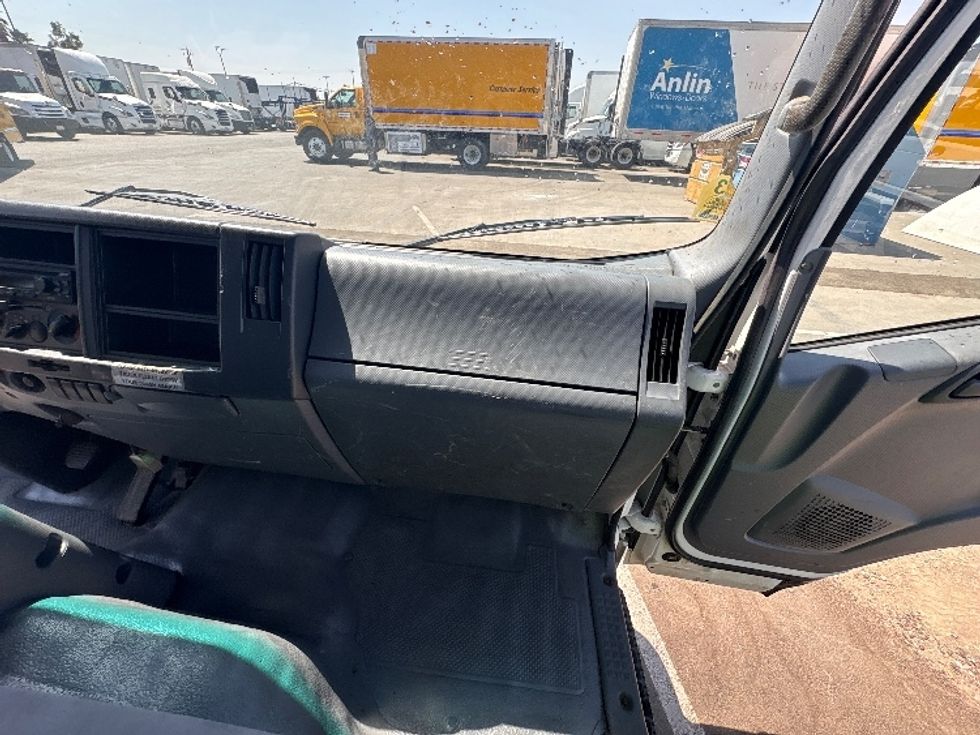 Flatbed Truck-Light and Medium Duty Trucks-Isuzu-2021-NPR-Fresno-CA-72,907\n\t\tmiles-$ 46,750 - Image 19
