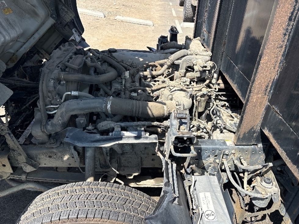 Flatbed Truck-Light and Medium Duty Trucks-Isuzu-2021-NPR-Fresno-CA-72,907\n\t\tmiles-$ 46,750 - Image 21