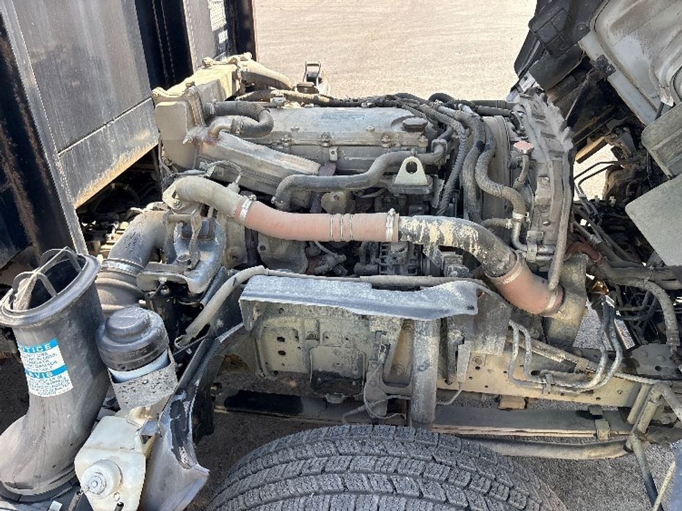 Flatbed Truck-Light and Medium Duty Trucks-Isuzu-2021-NPR-Fresno-CA-72,907\n\t\tmiles-$ 46,750 - Image 22