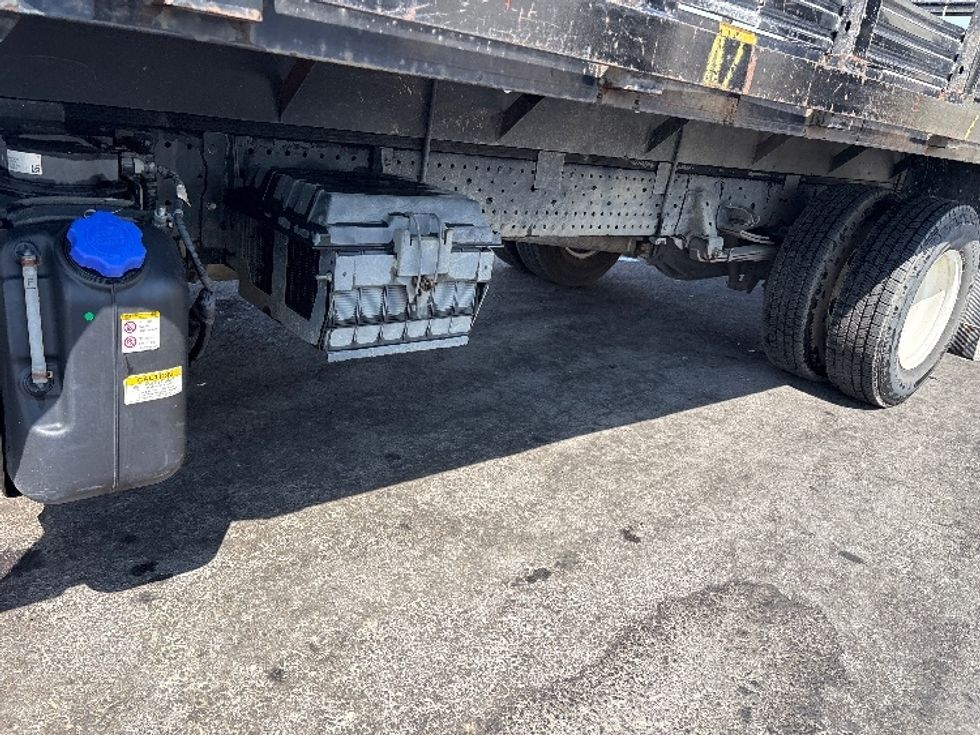 Flatbed Truck-Light and Medium Duty Trucks-Isuzu-2021-NPR-Fresno-CA-72,907\n\t\tmiles-$ 46,750 - Image 5