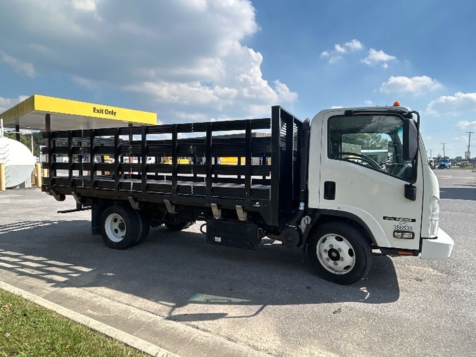 Flatbed Truck-Light and Medium Duty Trucks-Isuzu-2021-NRR-Hammond-LA-24,699\n\t\tmiles-$ 61,000 - Image 13