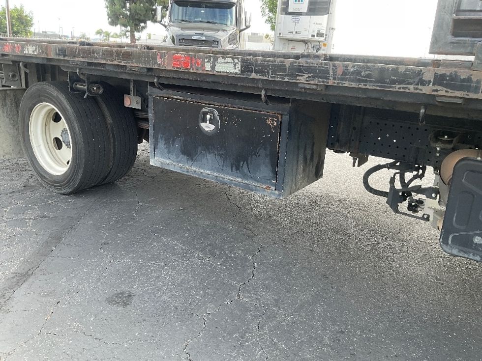 Flatbed Truck-Light and Medium Duty Trucks-Isuzu-2021-NRR-Torrance-CA-171,300\n\t\tmiles-$ 37,500 - Image 14