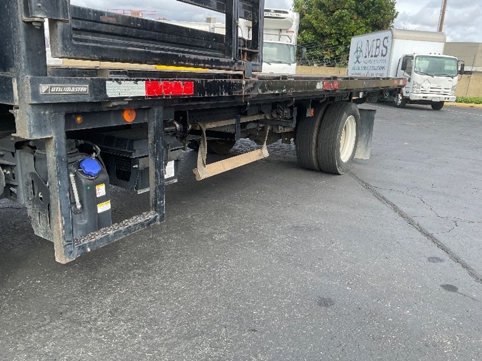 Flatbed Truck-Light and Medium Duty Trucks-Isuzu-2021-NRR-Torrance-CA-171,300\n\t\tmiles-$ 37,500 - Image 25