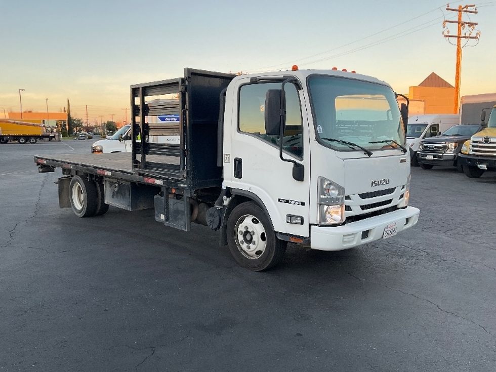 Flatbed Truck-Light and Medium Duty Trucks-Isuzu-2021-NRR-Torrance-CA-195,524\n\t\tmiles-$ 30,000 - Image 1