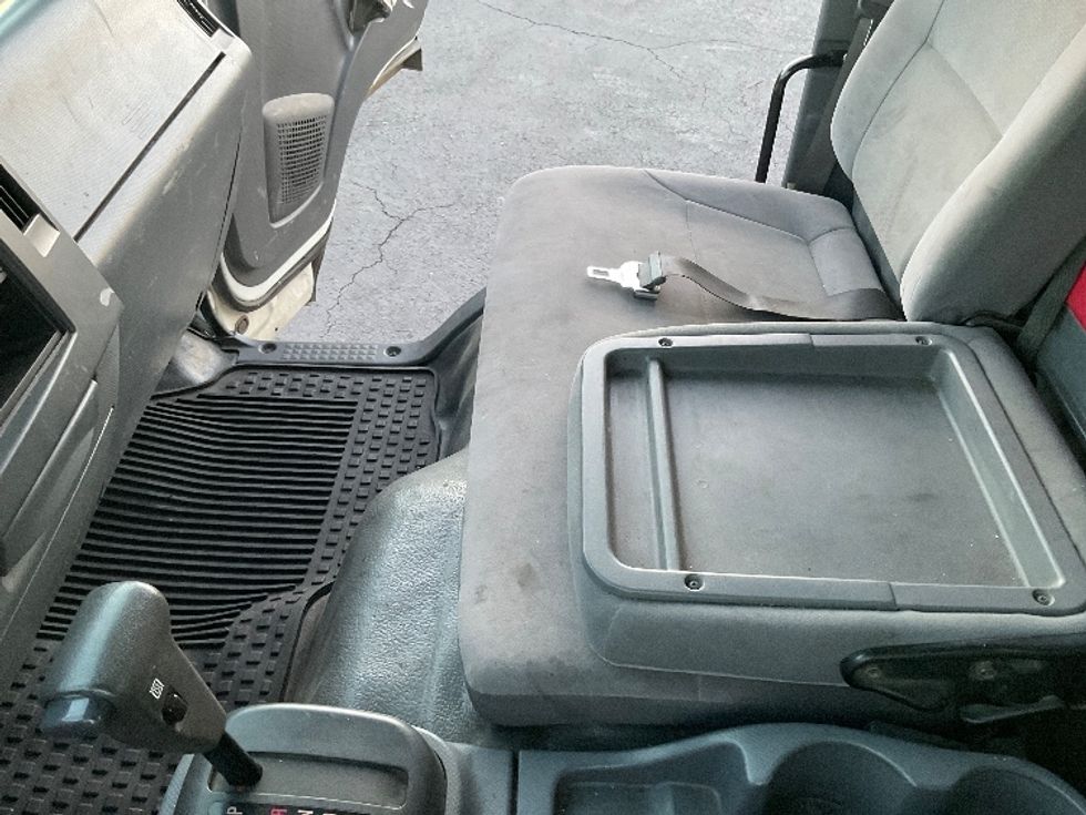 Flatbed Truck-Light and Medium Duty Trucks-Isuzu-2021-NRR-Torrance-CA-195,524\n\t\tmiles-$ 30,000 - Image 19