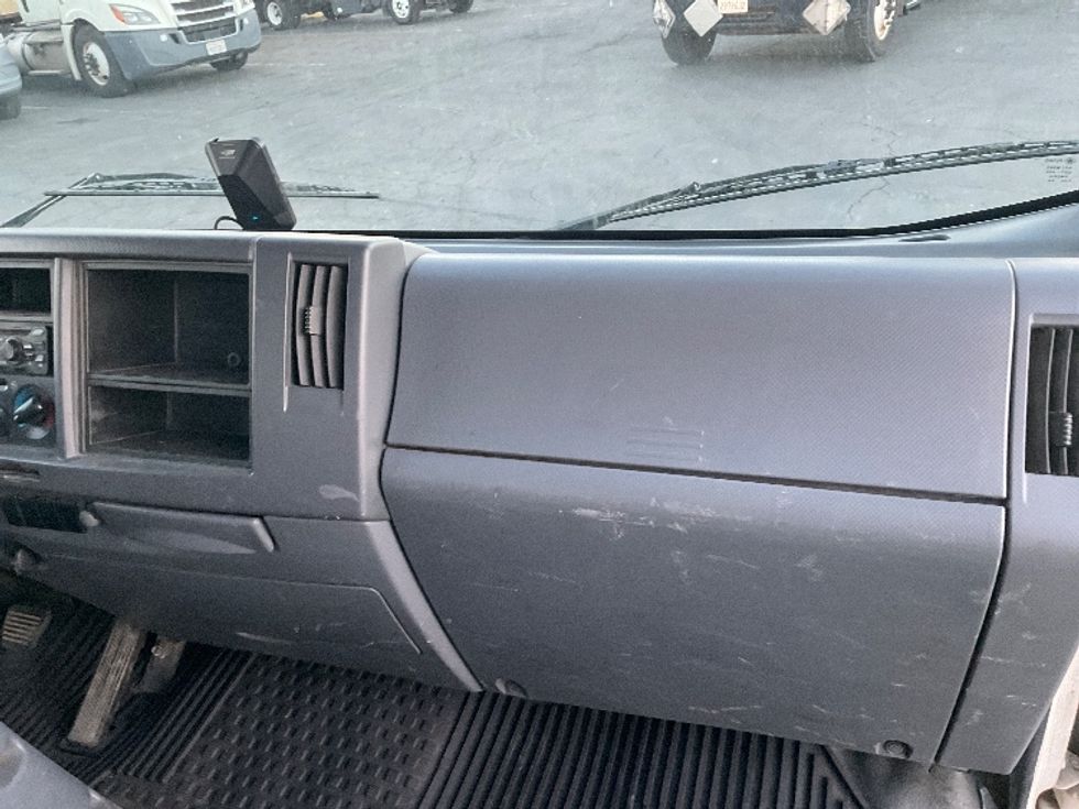 Flatbed Truck-Light and Medium Duty Trucks-Isuzu-2021-NRR-Torrance-CA-195,524\n\t\tmiles-$ 30,000 - Image 21