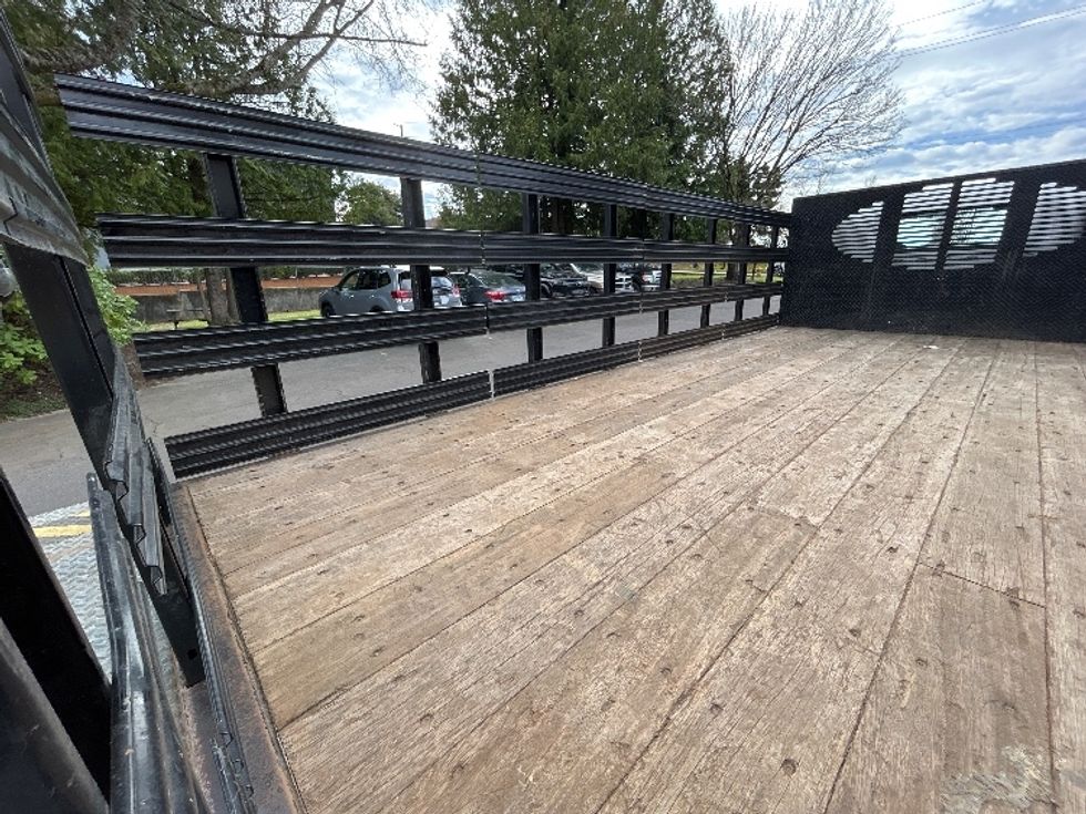 Flatbed Truck-Light and Medium Duty Trucks-Isuzu-2022-NPR-Clackamas-OR-44,455\n\t\tmiles-$ 56,000 - Image 11