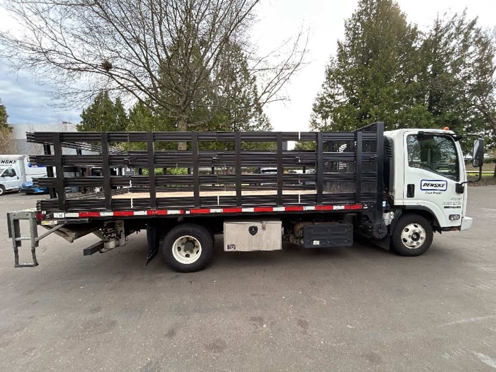 Flatbed Truck-Light and Medium Duty Trucks-Isuzu-2022-NPR-Clackamas-OR-44,455\n\t\tmiles-$ 56,000 - Image 15