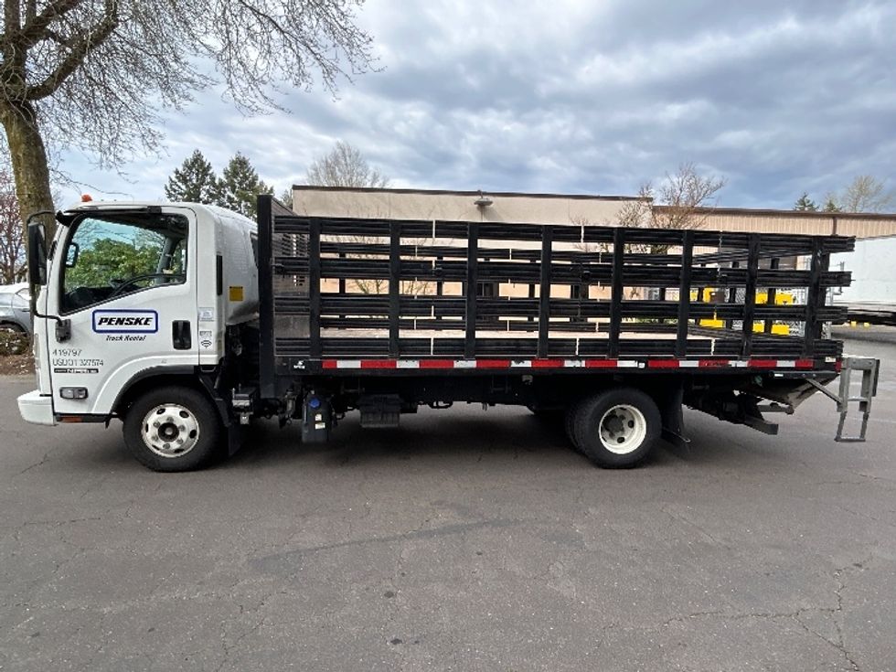 Flatbed Truck-Light and Medium Duty Trucks-Isuzu-2022-NPR-Clackamas-OR-44,455\n\t\tmiles-$ 56,000 - Image 4