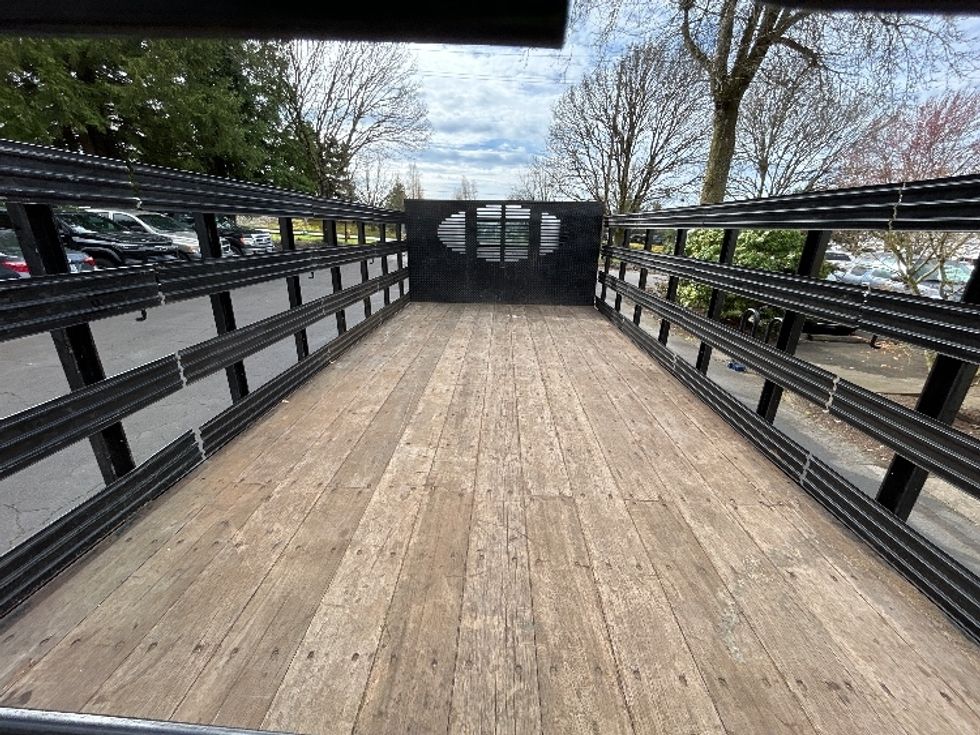 Flatbed Truck-Light and Medium Duty Trucks-Isuzu-2022-NPR-Clackamas-OR-44,455\n\t\tmiles-$ 56,000 - Image 8