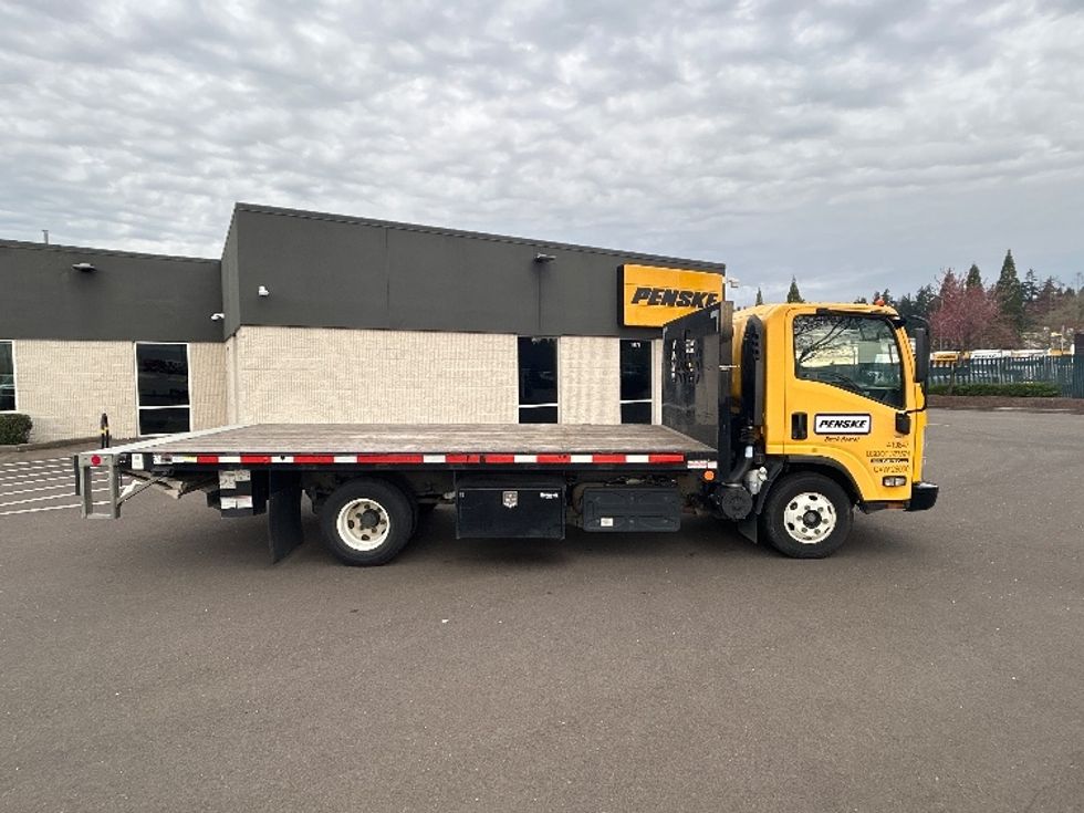 Flatbed Truck-Light and Medium Duty Trucks-Isuzu-2022-NPR-Clackamas-OR-50,544\n\t\tmiles-$ 52,750 - Image 12