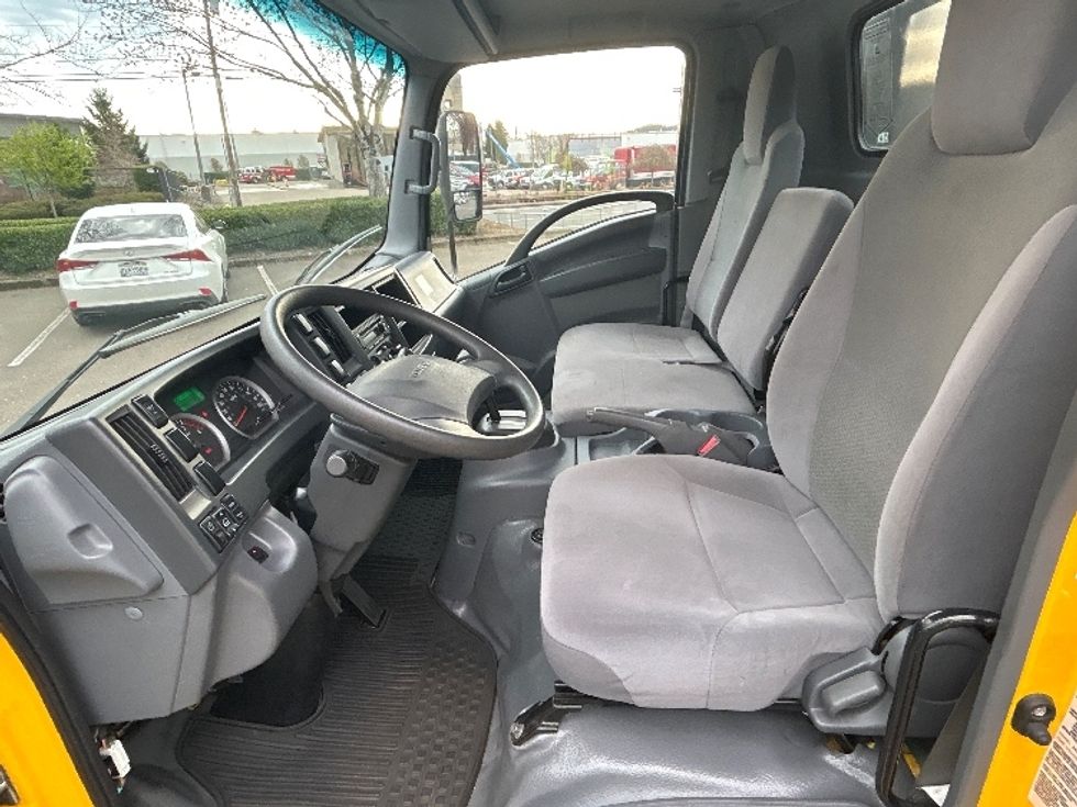 Flatbed Truck-Light and Medium Duty Trucks-Isuzu-2022-NPR-Clackamas-OR-50,544\n\t\tmiles-$ 52,750 - Image 14