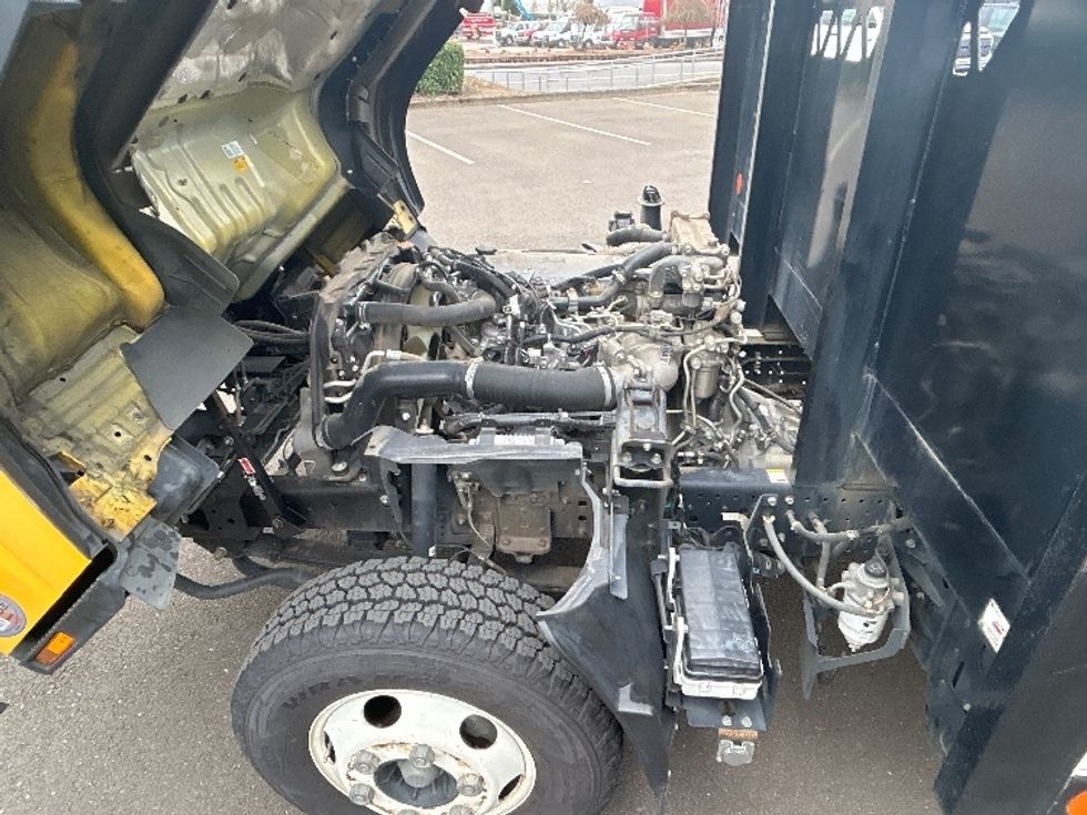 Flatbed Truck-Light and Medium Duty Trucks-Isuzu-2022-NPR-Clackamas-OR-50,544\n\t\tmiles-$ 52,750 - Image 21