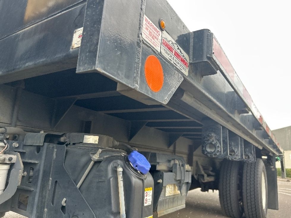 Flatbed Truck-Light and Medium Duty Trucks-Isuzu-2022-NPR-Clackamas-OR-50,544\n\t\tmiles-$ 52,750 - Image 5