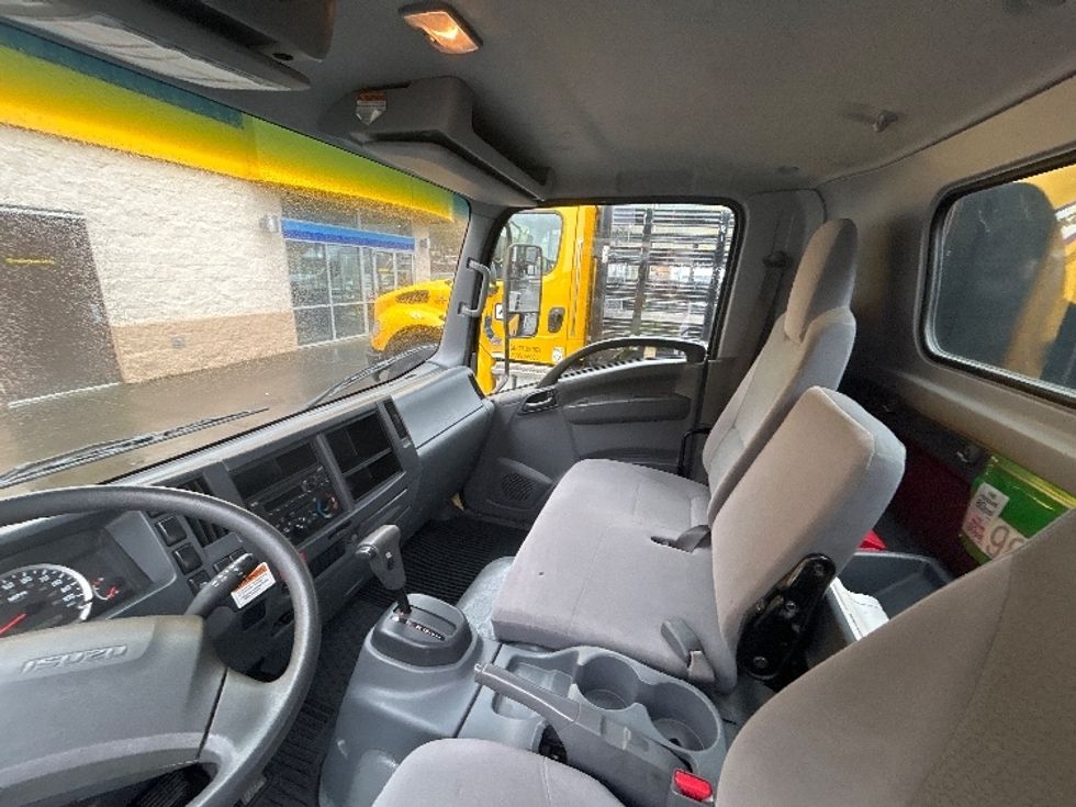 Flatbed Truck-Light and Medium Duty Trucks-Isuzu-2022-NPR-Clackamas-OR-51,609\n\t\tmiles-$ 52,500 - Image 15