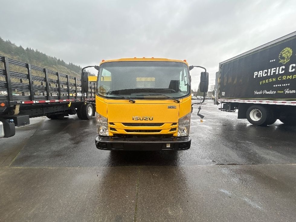 Flatbed Truck-Light and Medium Duty Trucks-Isuzu-2022-NPR-Clackamas-OR-51,609\n\t\tmiles-$ 52,500 - Image 2