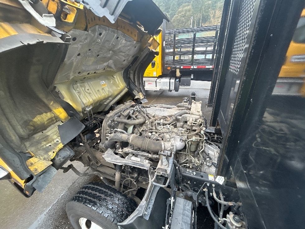 Flatbed Truck-Light and Medium Duty Trucks-Isuzu-2022-NPR-Clackamas-OR-51,609\n\t\tmiles-$ 52,500 - Image 20