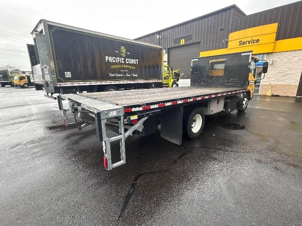 Flatbed Truck-Light and Medium Duty Trucks-Isuzu-2022-NPR-Clackamas-OR-51,609\n\t\tmiles-$ 52,500 - Image 9