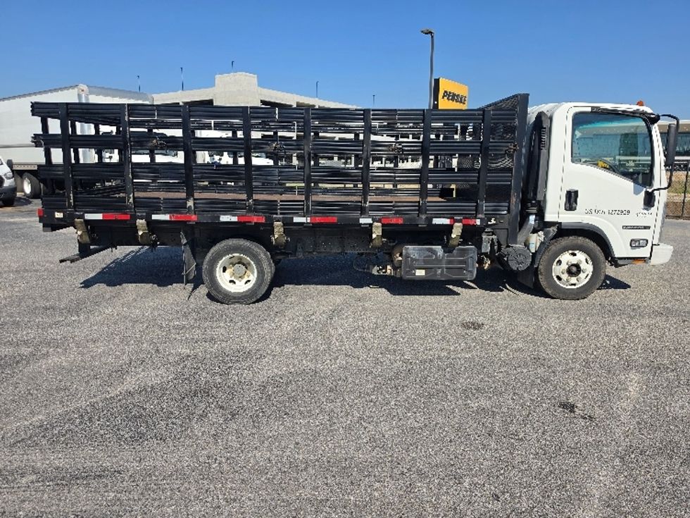 Flatbed Truck-Light and Medium Duty Trucks-Isuzu-2022-NPR-Pensacola-FL-37,645\n\t\tmiles-$ 59,000 - Image 15