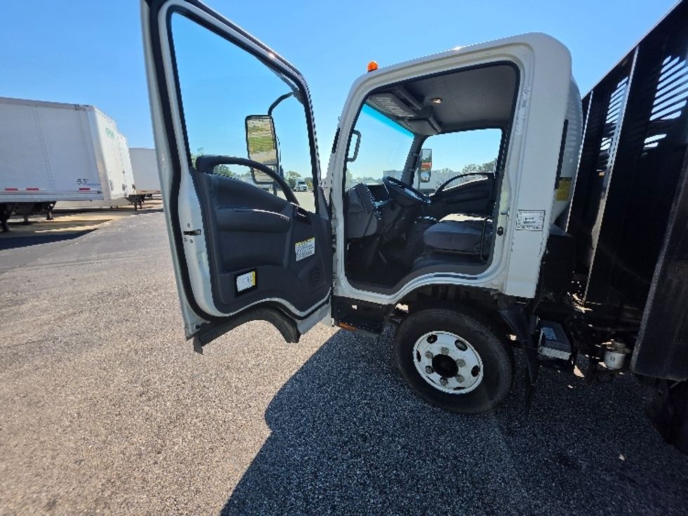 Flatbed Truck-Light and Medium Duty Trucks-Isuzu-2022-NPR-Pensacola-FL-37,645\n\t\tmiles-$ 59,000 - Image 16