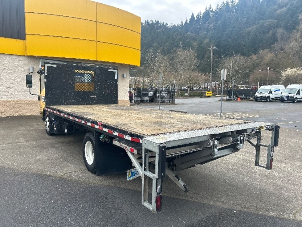 Flatbed Truck-Light and Medium Duty Trucks-Isuzu-2022-NPR-Portland-OR-42,715\n\t\tmiles-$ 53,750 - Image 6