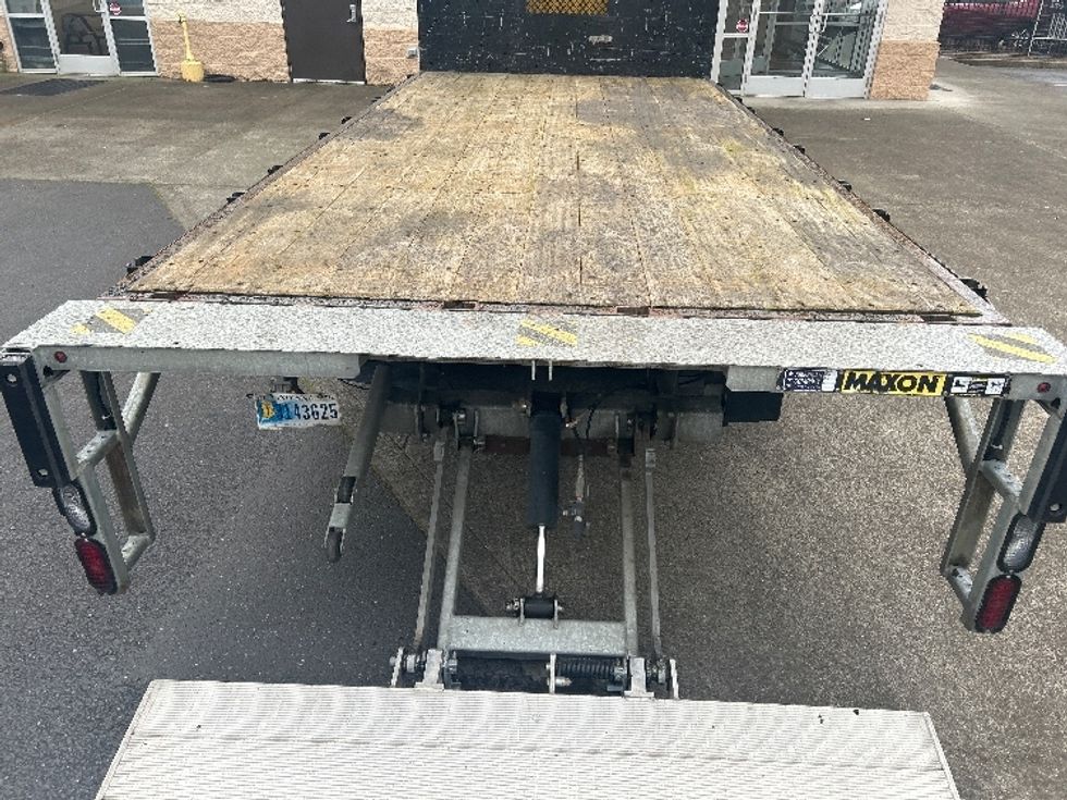 Flatbed Truck-Light and Medium Duty Trucks-Isuzu-2022-NPR-Portland-OR-42,715\n\t\tmiles-$ 53,750 - Image 9