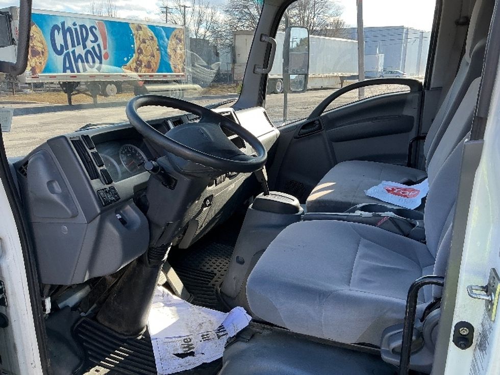Flatbed Truck-Light and Medium Duty Trucks-Isuzu-2022-NRR-Albany-NY-89,343\n\t\tmiles-$ 48,250 - Image 18