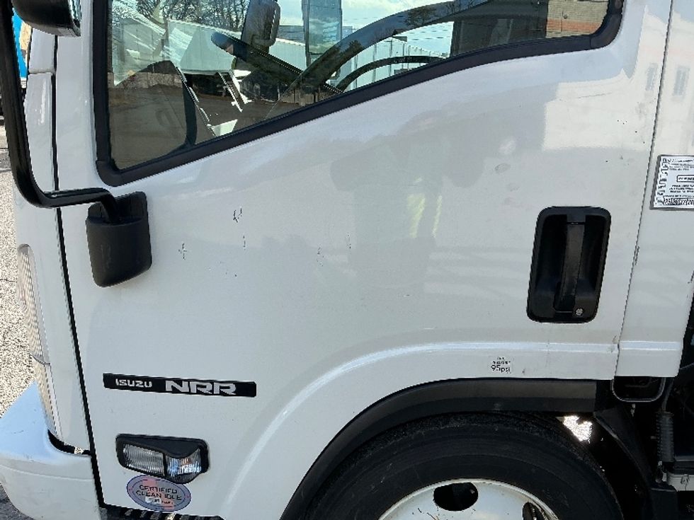 Flatbed Truck-Light and Medium Duty Trucks-Isuzu-2022-NRR-Albany-NY-89,343\n\t\tmiles-$ 48,250 - Image 28