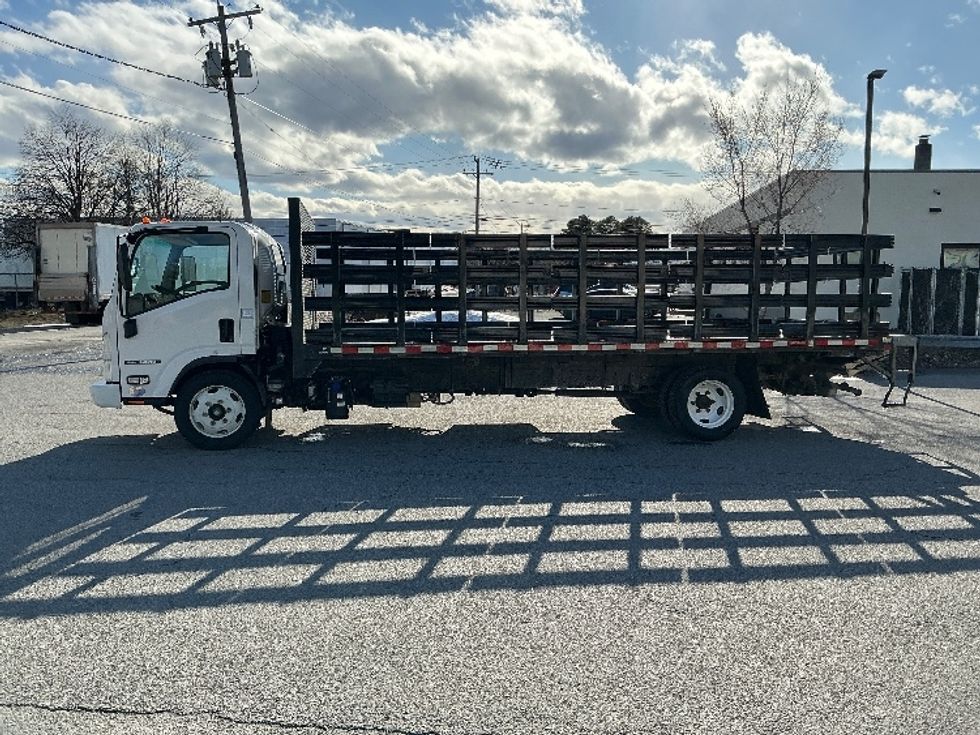 Flatbed Truck-Light and Medium Duty Trucks-Isuzu-2022-NRR-Albany-NY-89,343\n\t\tmiles-$ 48,250 - Image 4