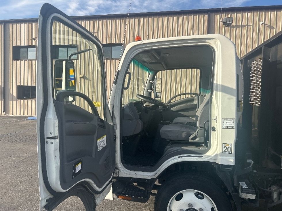 Flatbed Truck-Light and Medium Duty Trucks-Isuzu-2022-NRR-Torrance-CA-124,307\n\t\tmiles-$ 47,250 - Image 16