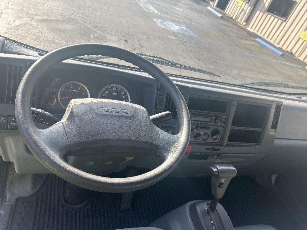Flatbed Truck-Light and Medium Duty Trucks-Isuzu-2022-NRR-Torrance-CA-124,307\n\t\tmiles-$ 47,250 - Image 18