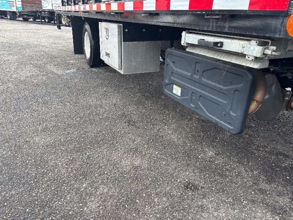 Flatbed Truck-Light and Medium Duty Trucks-Isuzu-2023-NPR-West Babylon-NY-4,726\n\t\tmiles-$ 59,750 - Image 13