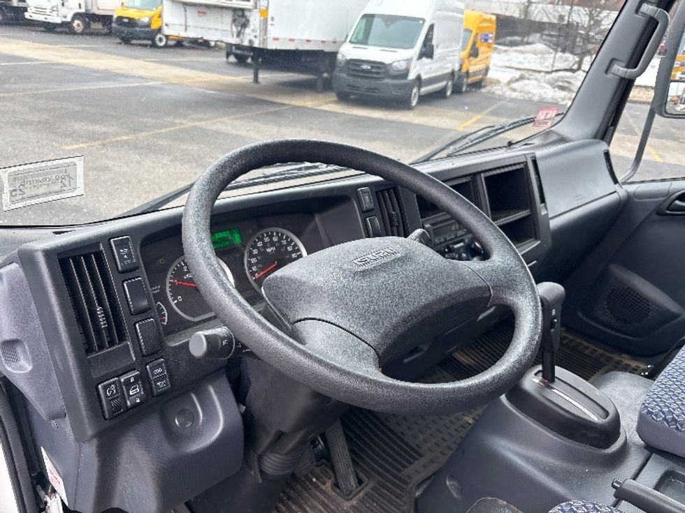 Flatbed Truck-Light and Medium Duty Trucks-Isuzu-2023-NPR-West Babylon-NY-4,726\n\t\tmiles-$ 59,750 - Image 16