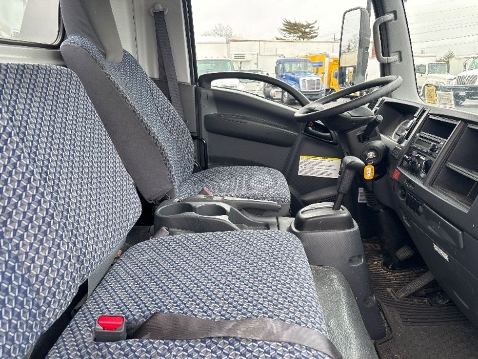 Flatbed Truck-Light and Medium Duty Trucks-Isuzu-2023-NPR-West Babylon-NY-4,726\n\t\tmiles-$ 59,750 - Image 21