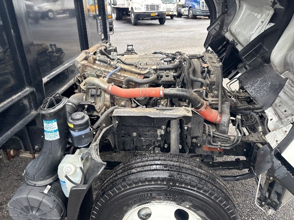 Flatbed Truck-Light and Medium Duty Trucks-Isuzu-2023-NPR-West Babylon-NY-4,726\n\t\tmiles-$ 59,750 - Image 22