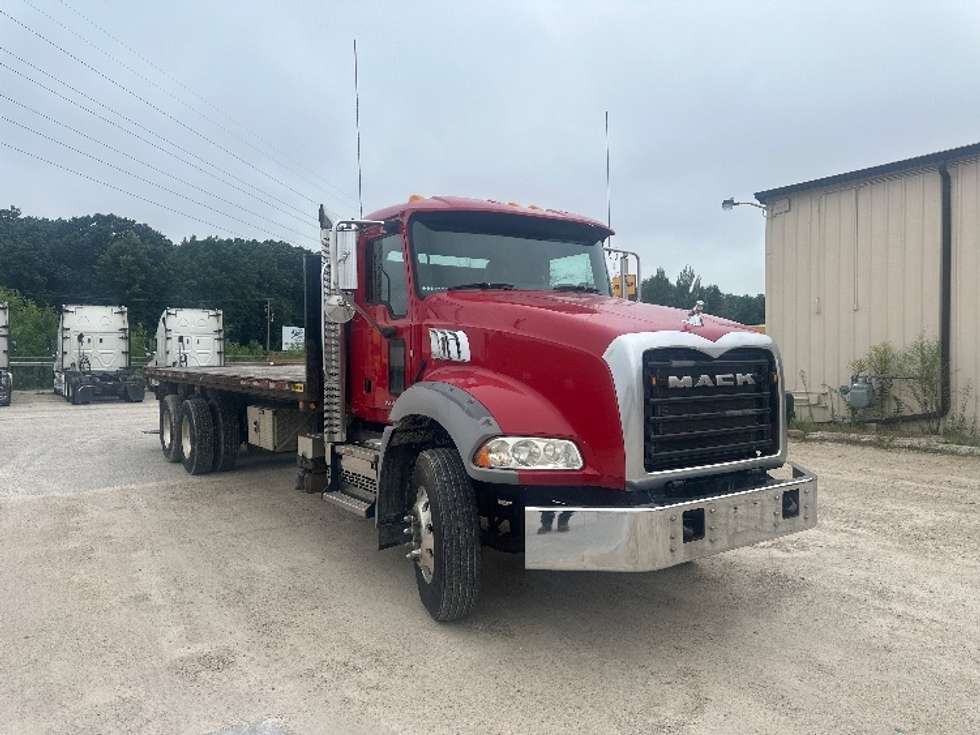 Flatbed Truck-Light and Medium Duty Trucks-Mack-2018-GU533-North Fond Du Lac-WI-166,556
miles-$ 89,500