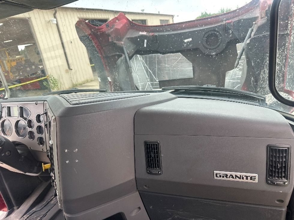 Flatbed Truck-Light and Medium Duty Trucks-Mack-2018-GU533-North Fond Du Lac-WI-166,556\n\t\tmiles-$ 89,500 - Image 17