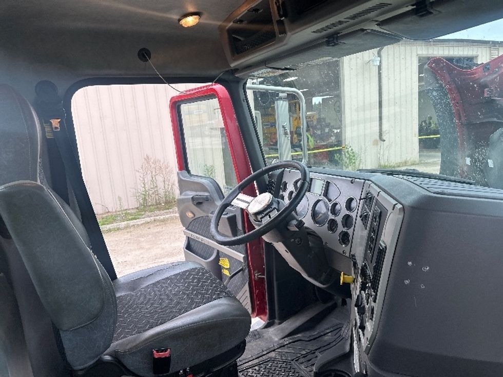 Flatbed Truck-Light and Medium Duty Trucks-Mack-2018-GU533-North Fond Du Lac-WI-166,556\n\t\tmiles-$ 89,500 - Image 18