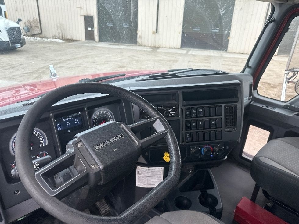 Flatbed Truck-Light and Medium Duty Trucks-Mack-2020-GU533-North Fond Du Lac-WI-134,483\n\t\tmiles-$ 76,000 - Image 13